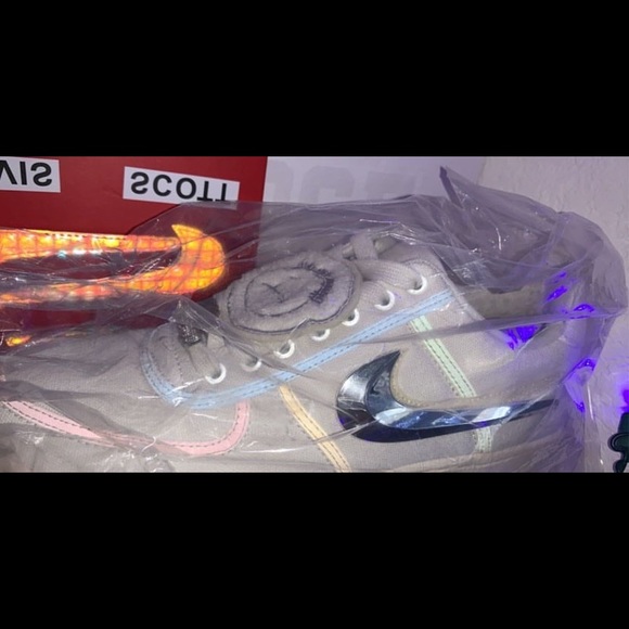 Air Force One TRAVIS SCOTT - Picture 4 of 8